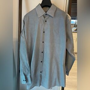 Black and White Alfani shirt. New without tags. unworn.